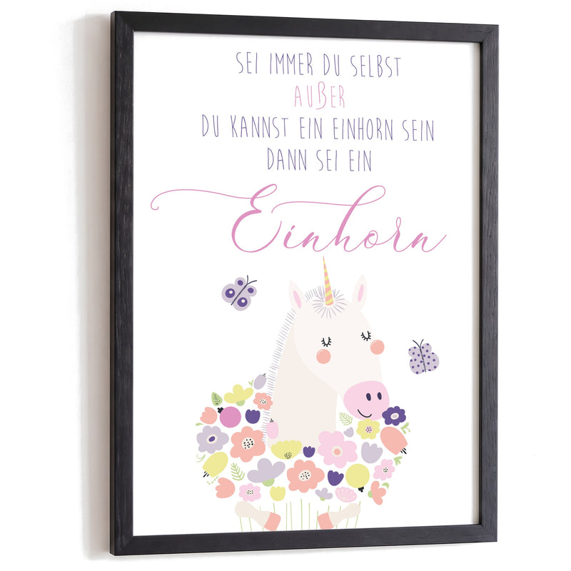 Kinderposter Einhorn im schwarzen Holzrahmen