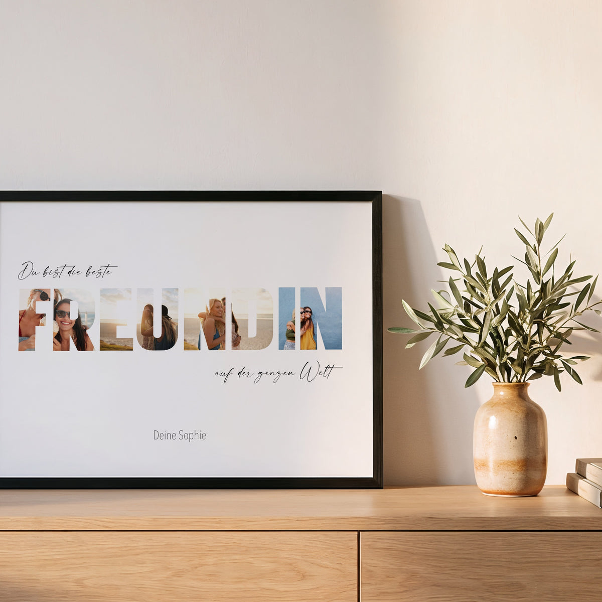 Nahaufnahme Fotobuchstaben-Poster FREUNDIN