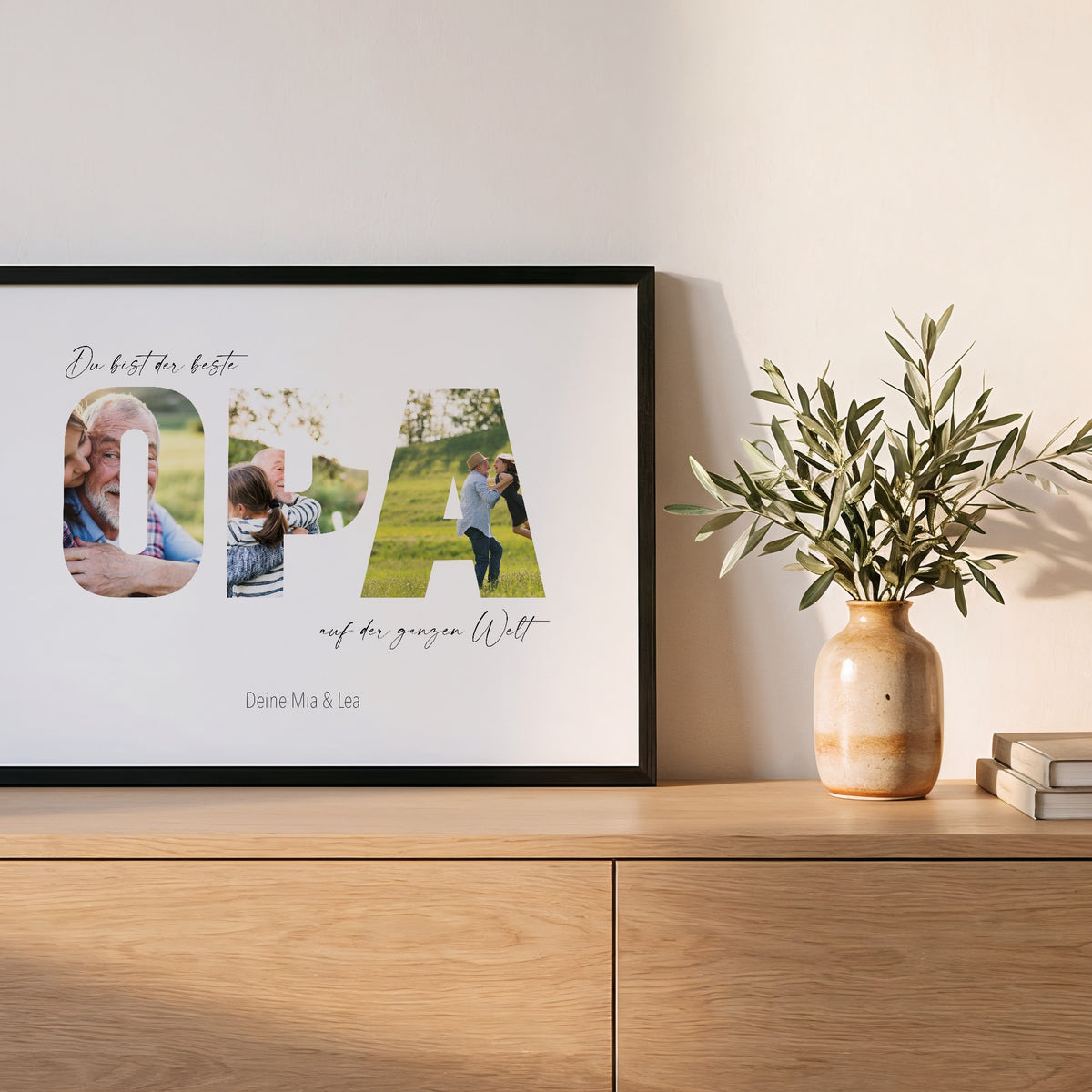 Nahaufnahme Fotobuchstaben-Poster OPA