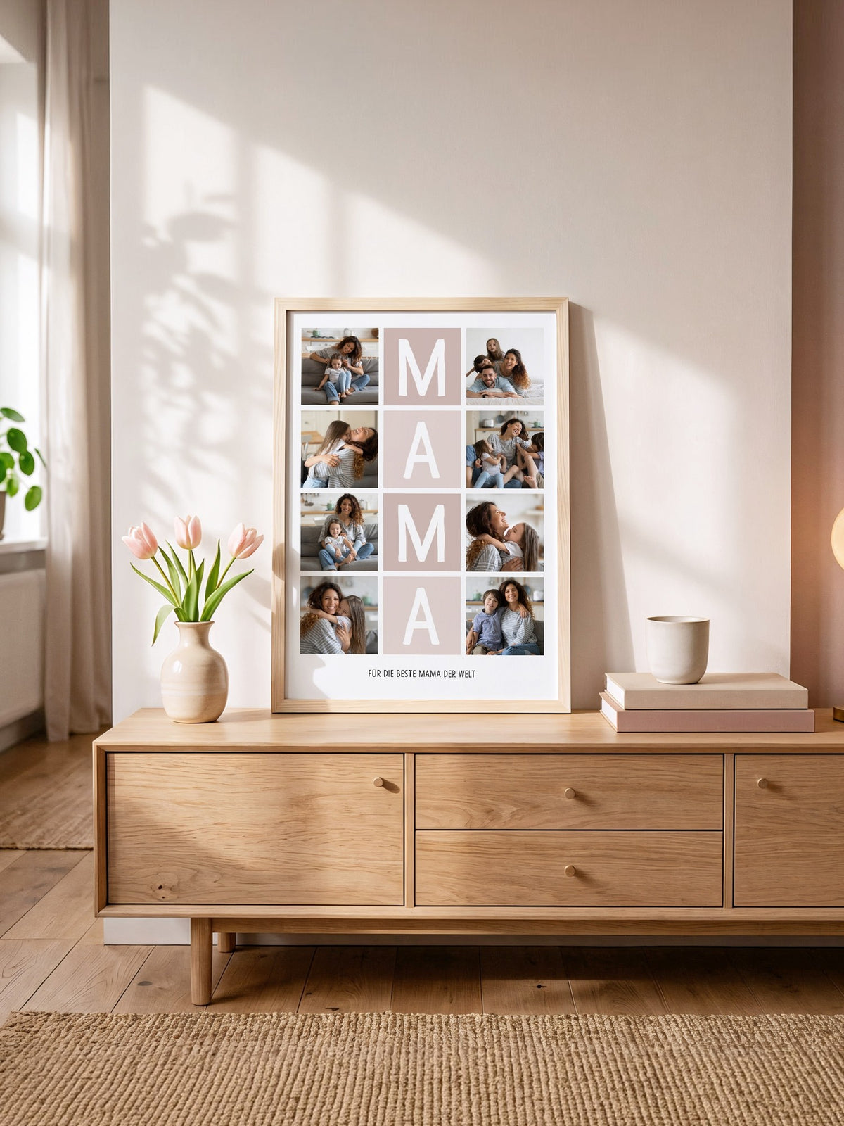 MAMA-Fotocollage in heller Wohnszene