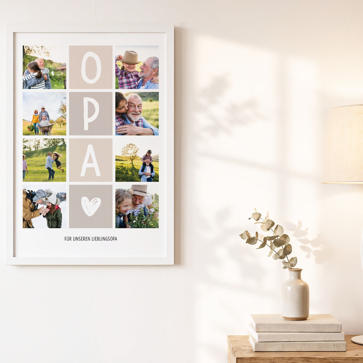 Fotocollage OPA auf einer hellen Holzbank