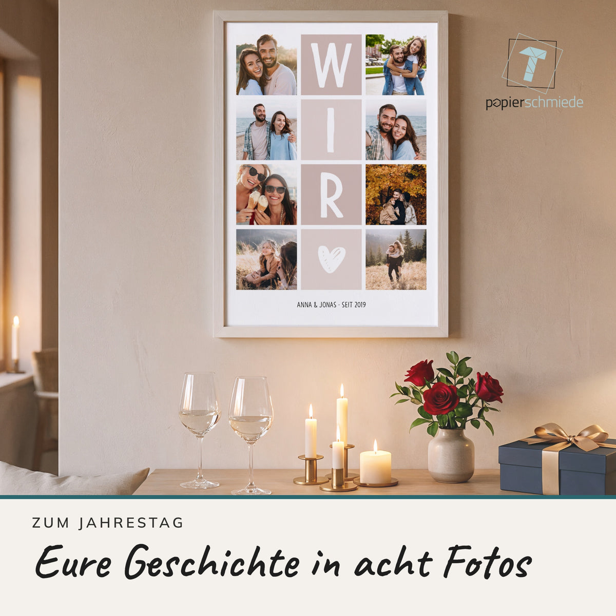 Fotocollage WIR im Holzrahmen auf einem Sideboard mit Kerzen, Rosen und Weingläsern