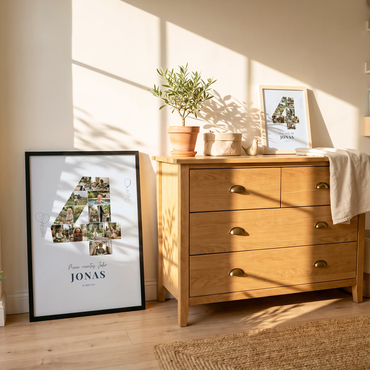 Poster Mein viertes Jahr in DIN A2 und DIN A5 im Kinderzimmer