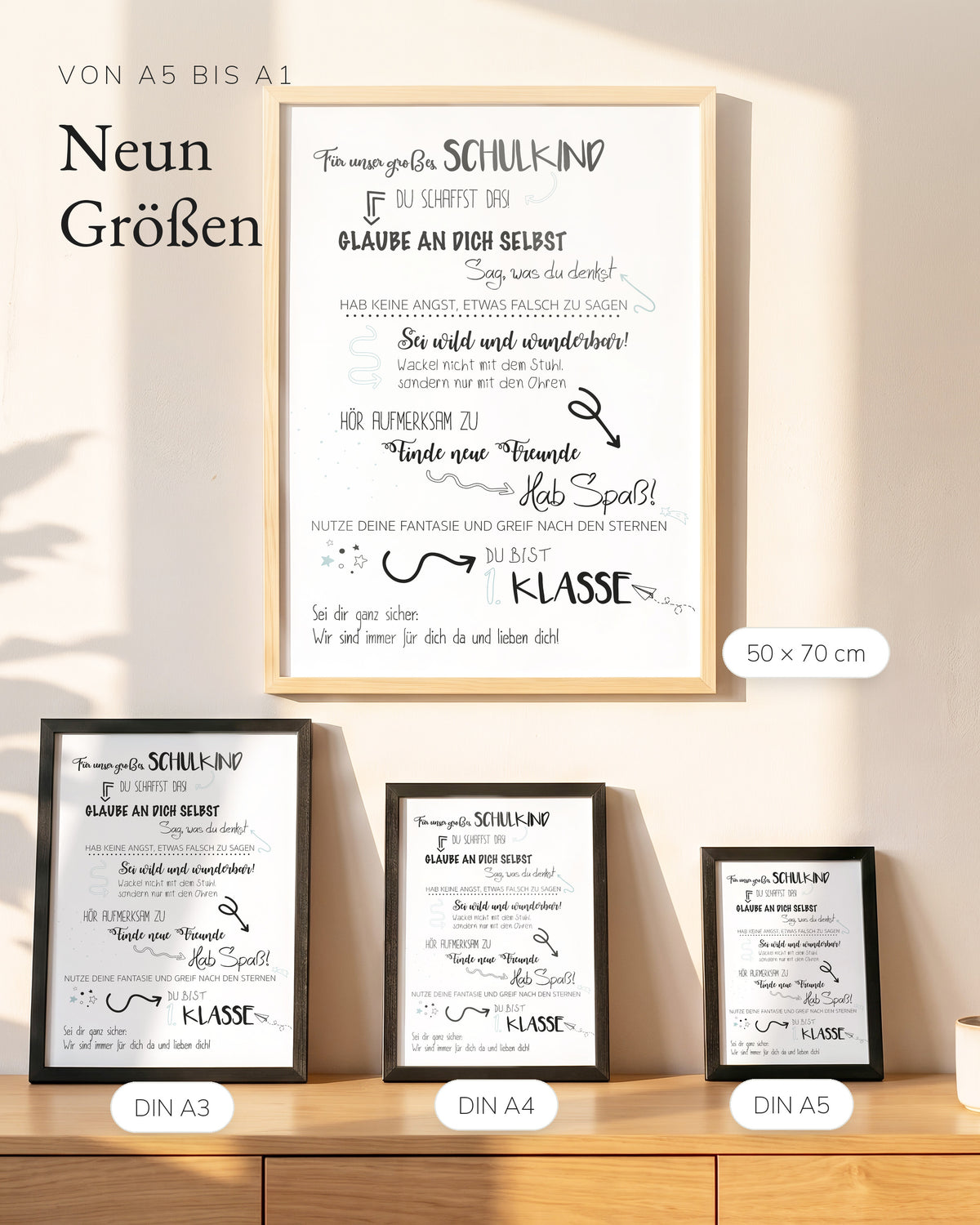 Kinderposter Schulkind in vier Größen an der Wand
