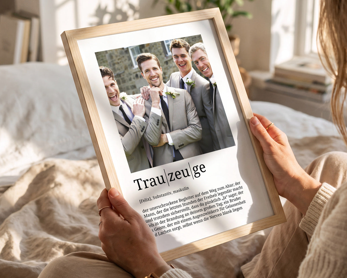 Trauzeuge: Definitionsposter mit Foto in den Händen