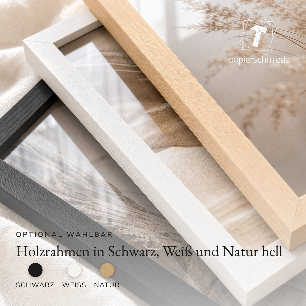 Drei Holzrahmen in Schwarz, Weiß und Natur hell nebeneinander