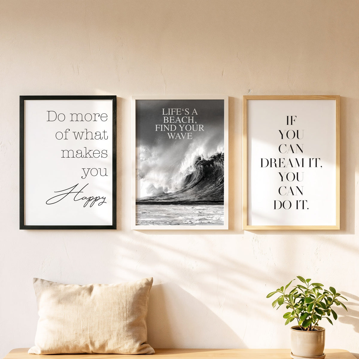 Spruchposter Life's a beach als Bilderwand mit weiteren Motiven