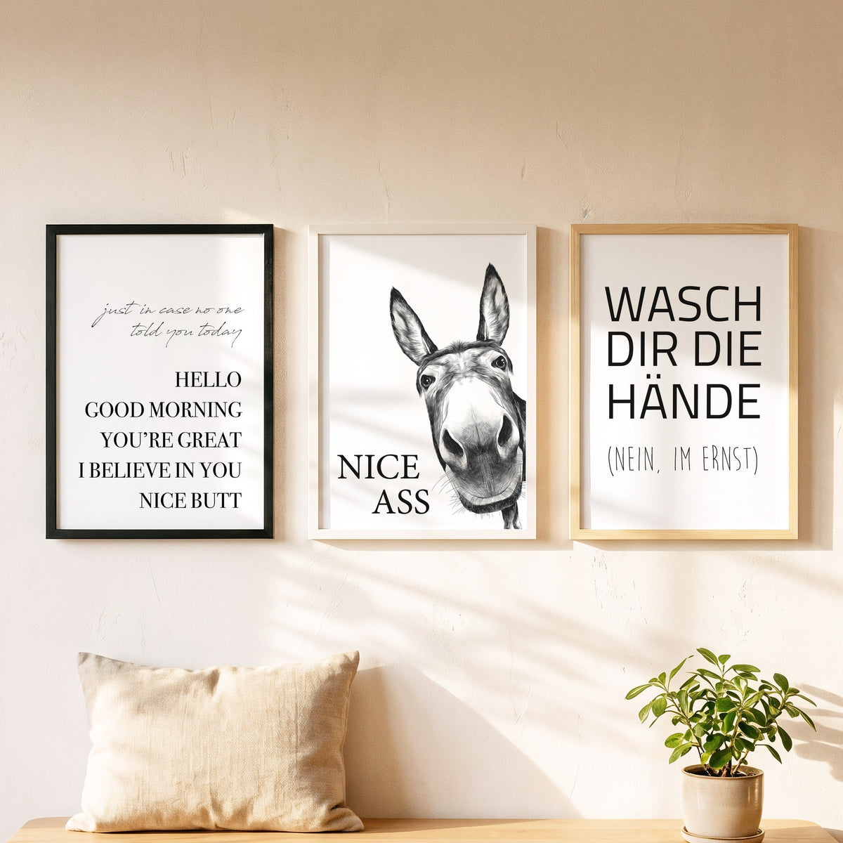 Spruchposter Nice Ass mit Esel als Bilderwand mit weiteren Motiven