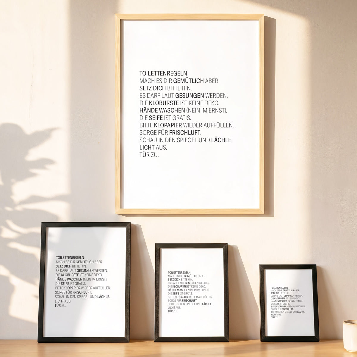 Spruchposter Badezimmer & WC in vier Größen an der Wand