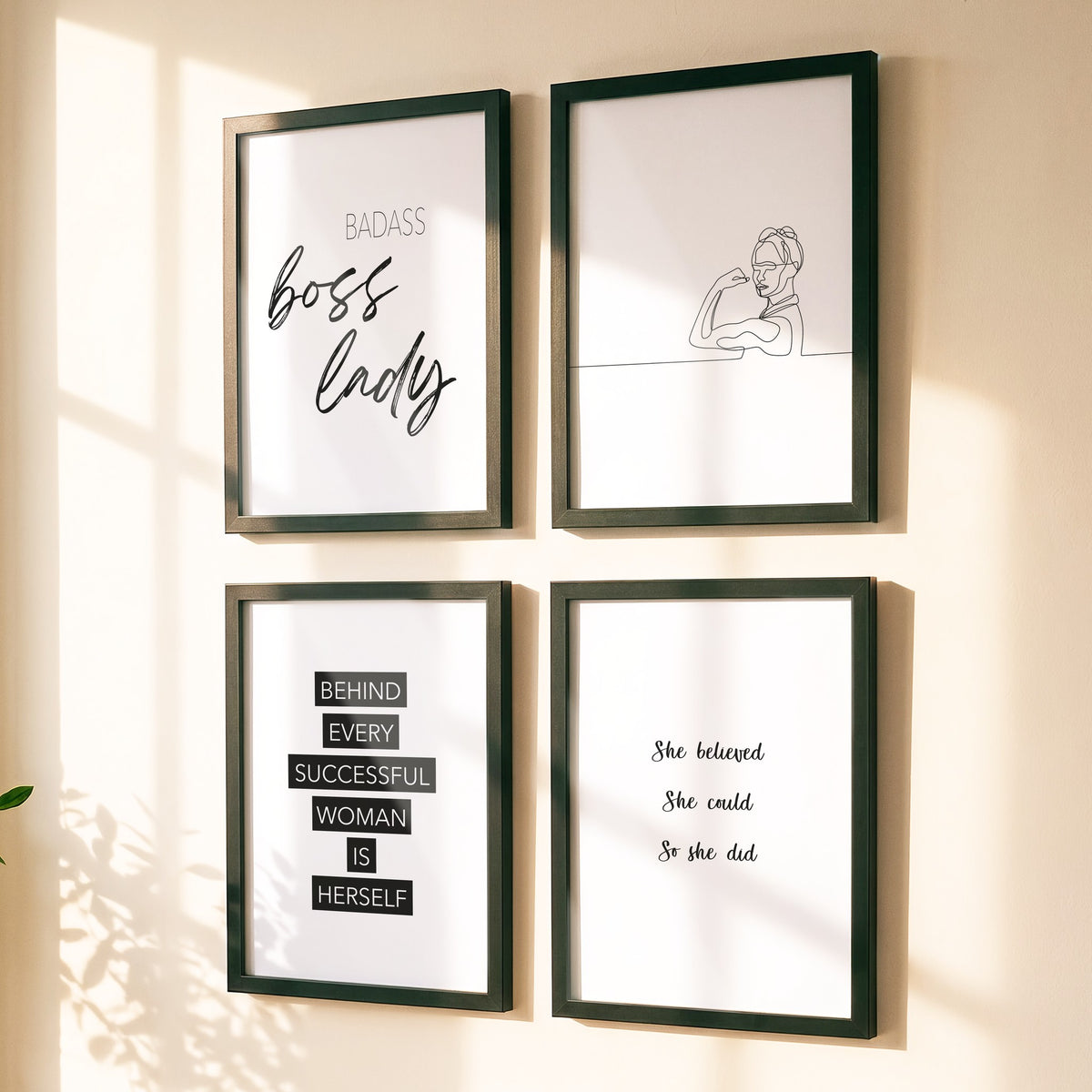 Spruchposter 4er-Set Boss Lady als Bilderwand
